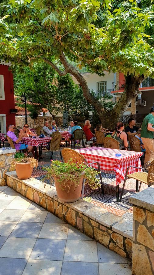 Aparthotel Oasis Exclusive Parga Pokoj fotografie