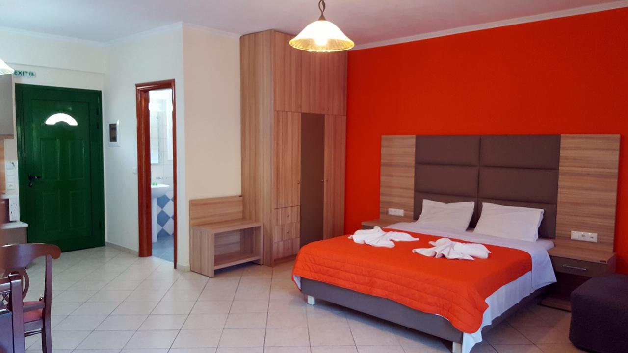 Aparthotel Oasis Exclusive Parga Pokoj fotografie
