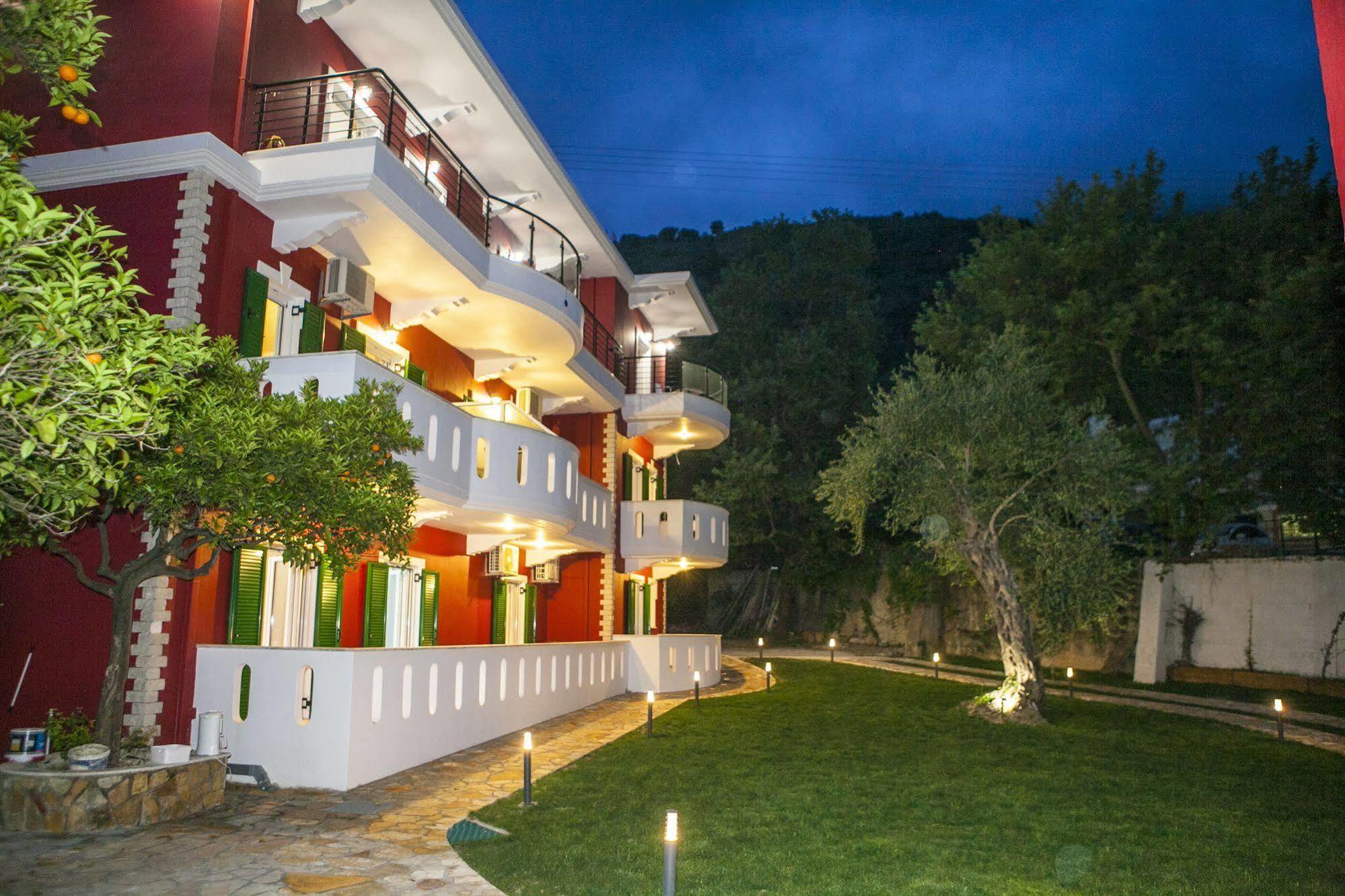 Aparthotel Oasis Exclusive Parga Exteriér fotografie
