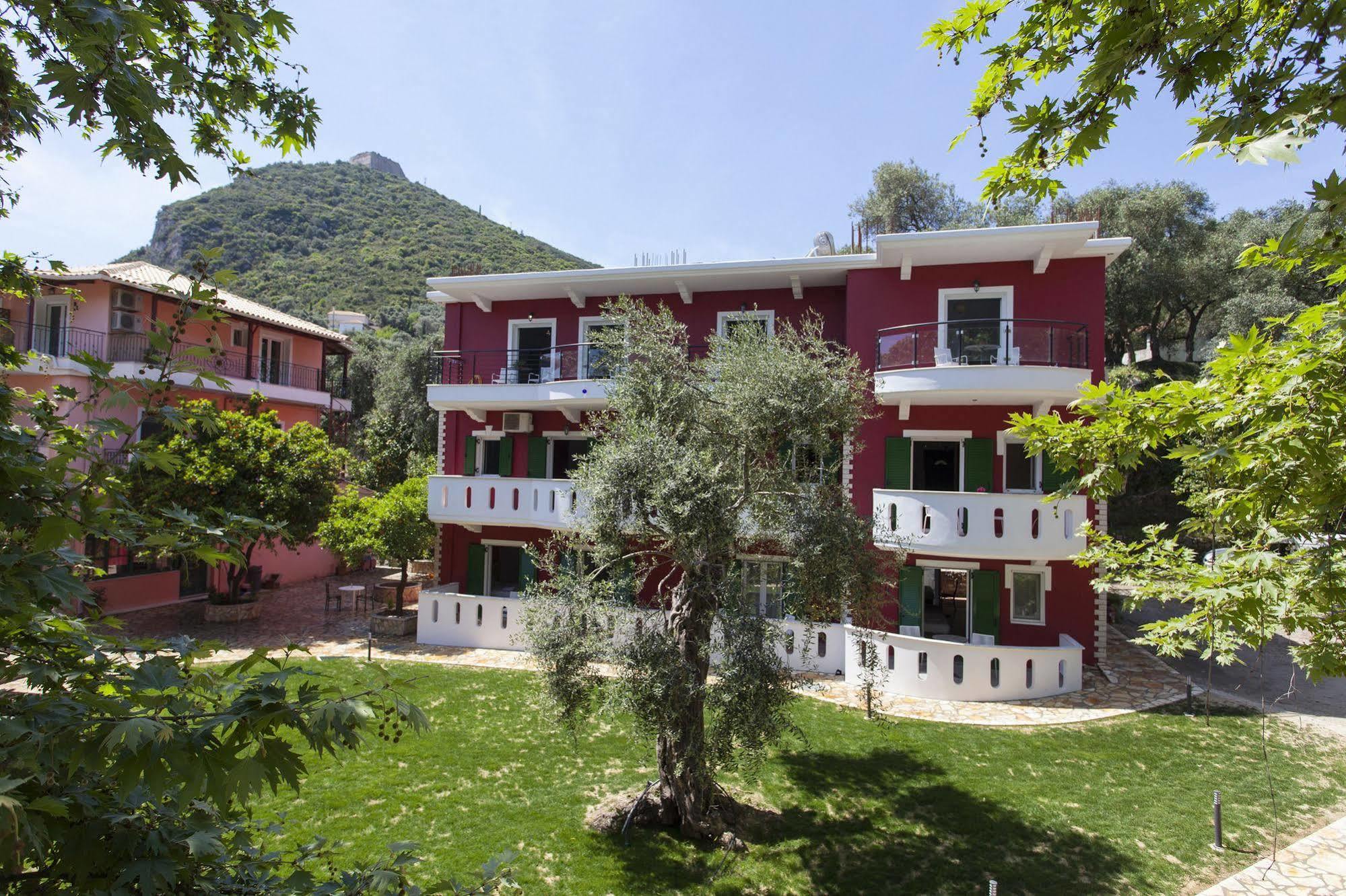 Aparthotel Oasis Exclusive Parga Exteriér fotografie
